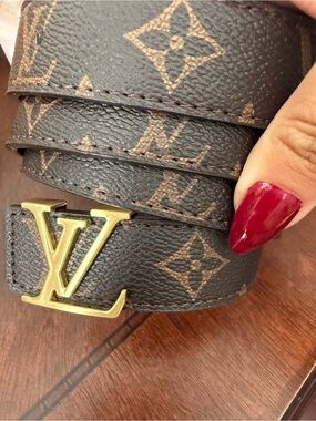 Women’s Belt with Gold Buckle